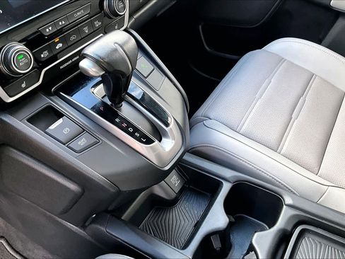 Used 2018 Honda CR-V Touring image 16