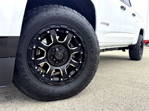 Used 2022 GMC Canyon AT4 w/ Trailering Package image 2