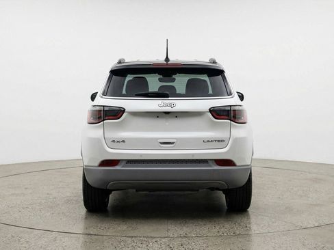 Used 2025 Jeep Compass Trailhawk image 7