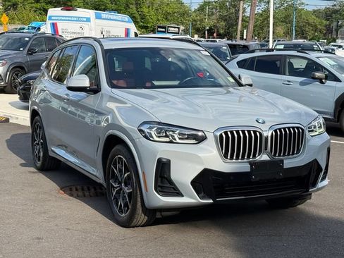 Used 2024 BMW X3 xDrive30i w/ Premium Package AWD/4WD image 3