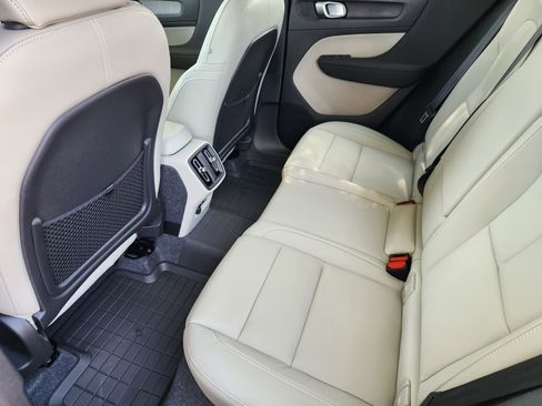 New 2026 Volvo XC40 B5 Ultra w/ Protection Package Premier image 31