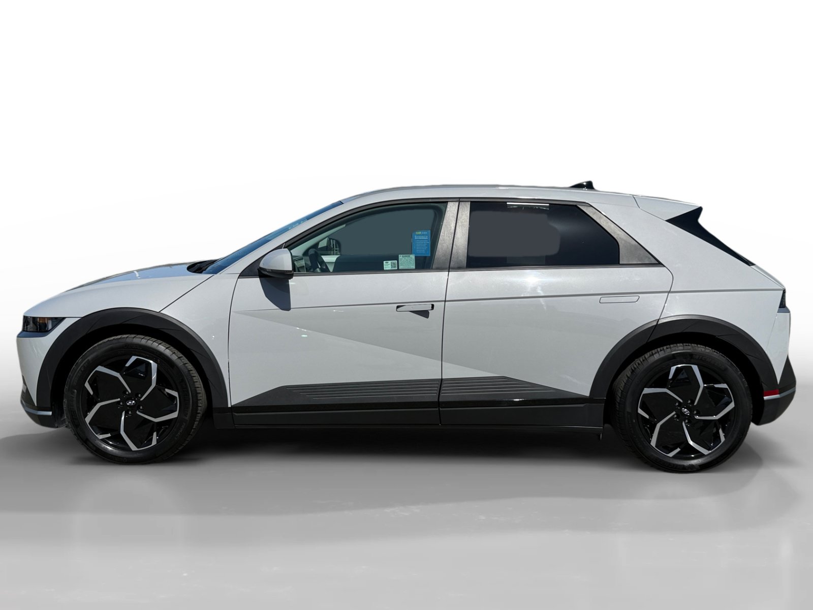 Certified 2024 Hyundai Ioniq 5 SEL RWD image 2