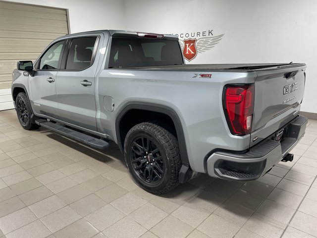 Used 2023 GMC Sierra 1500 Elevation w/ LPO, Elevation Black Package AWD/4WD image 4