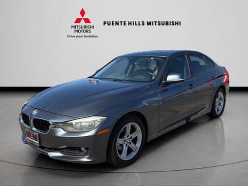 Used 2014 BMW 320i Sedan RWD image 1