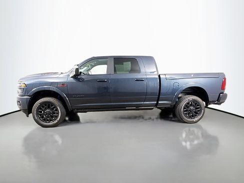 Used 2026 RAM 2500 Limited AWD/4WD image 3