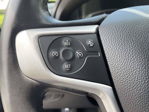 Used 2021 GMC Terrain SLE w/ Driver Convenience Package FWD image 9