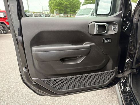 Used 2025 Jeep Wrangler Unlimited Sport S 4xe AWD/4WD image 9