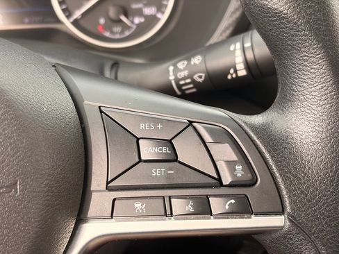 Certified 2024 Nissan Sentra SV FWD image 27
