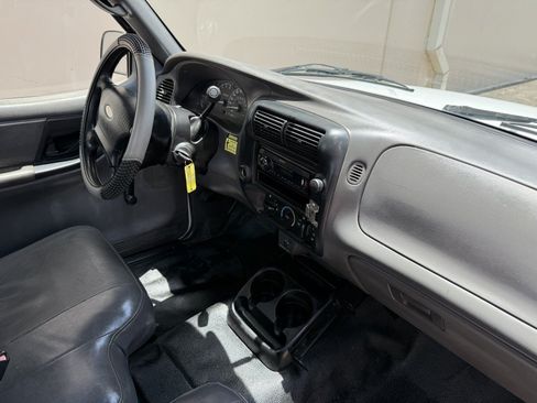 Used 2003 Ford Ranger XL RWD image 13
