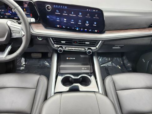 Used 2025 Chevrolet Tahoe Z71 w/ Z71 Off-Road Package image 12