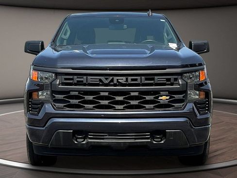 Used 2022 Chevrolet Silverado 1500 Custom AWD/4WD image 2