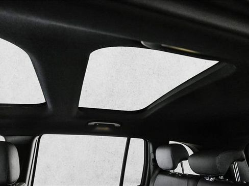 New 2026 Mercedes-Benz GLB 250 4MATIC image 21