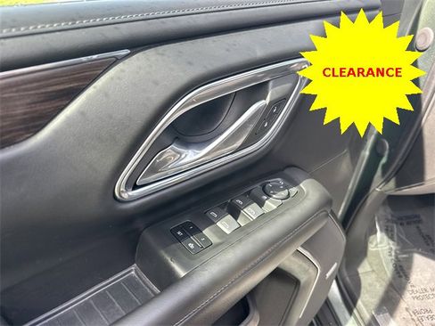 Used 2023 Chevrolet Suburban LT image 24