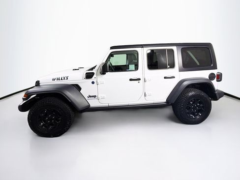Used 2023 Jeep Wrangler Unlimited w/ 8.4" Radio Group AWD/4WD image 4