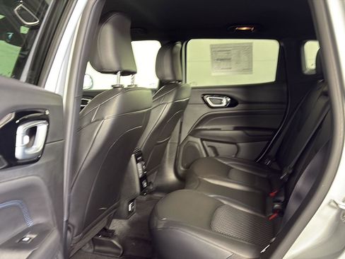 New 2026 Jeep Compass Latitude AWD/4WD image 9