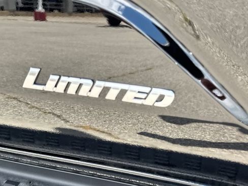 Used 2026 Toyota 4Runner Limited AWD/4WD image 11