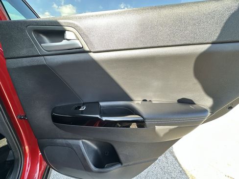 Certified 2020 Kia Sportage EX image 30