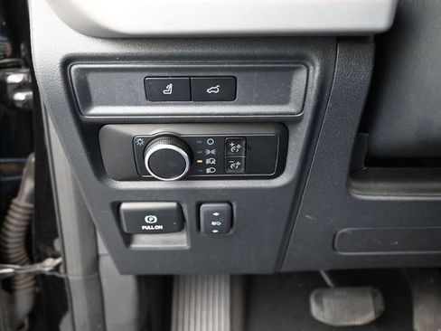 Used 2024 Ford Expedition XLT AWD/4WD image 20