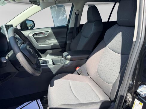 Used 2025 Toyota RAV4 XLE w/ Convenience Package image 13