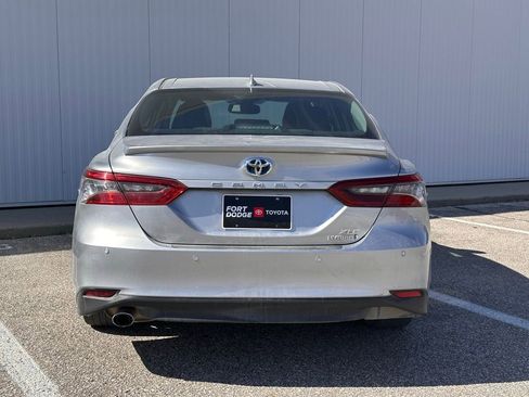 Used 2023 Toyota Camry XLE w/ Navigation Package image 5