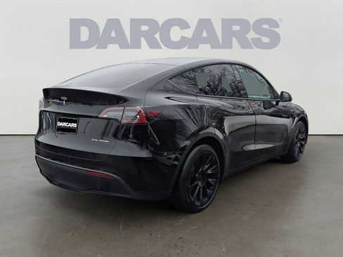 Used 2021 Tesla Model Y Long Range image 7