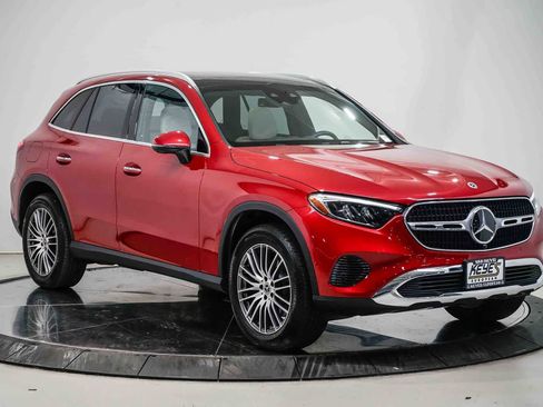 Used 2026 Mercedes-Benz GLC 300 image 5