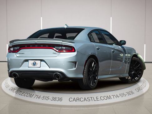 Used 2022 Dodge Charger R/T RWD image 7