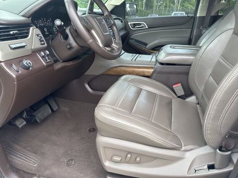 Used 2019 GMC Yukon Denali RWD image 16