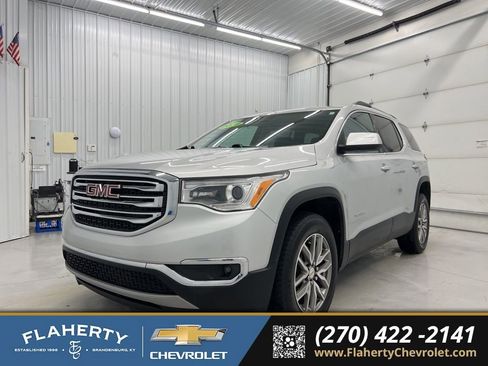 Used 2018 GMC Acadia SLE image 6