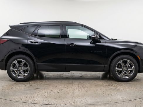 Used 2025 Chevrolet Blazer LT image 11