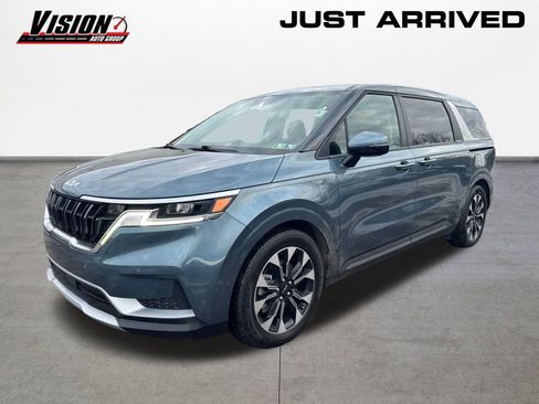 Used 2024 Kia Carnival EX image 1