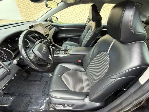 Used 2023 Toyota Camry SE AWD/4WD image 13