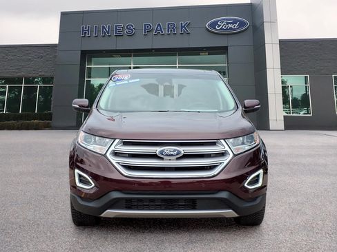 Used 2018 Ford Edge Titanium w/ Equipment Group 302A AWD/4WD image 2