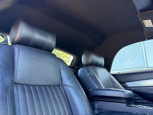 Used 2005 Ford Thunderbird RWD image 13
