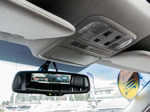 Used 2012 Honda Pilot Touring image 32