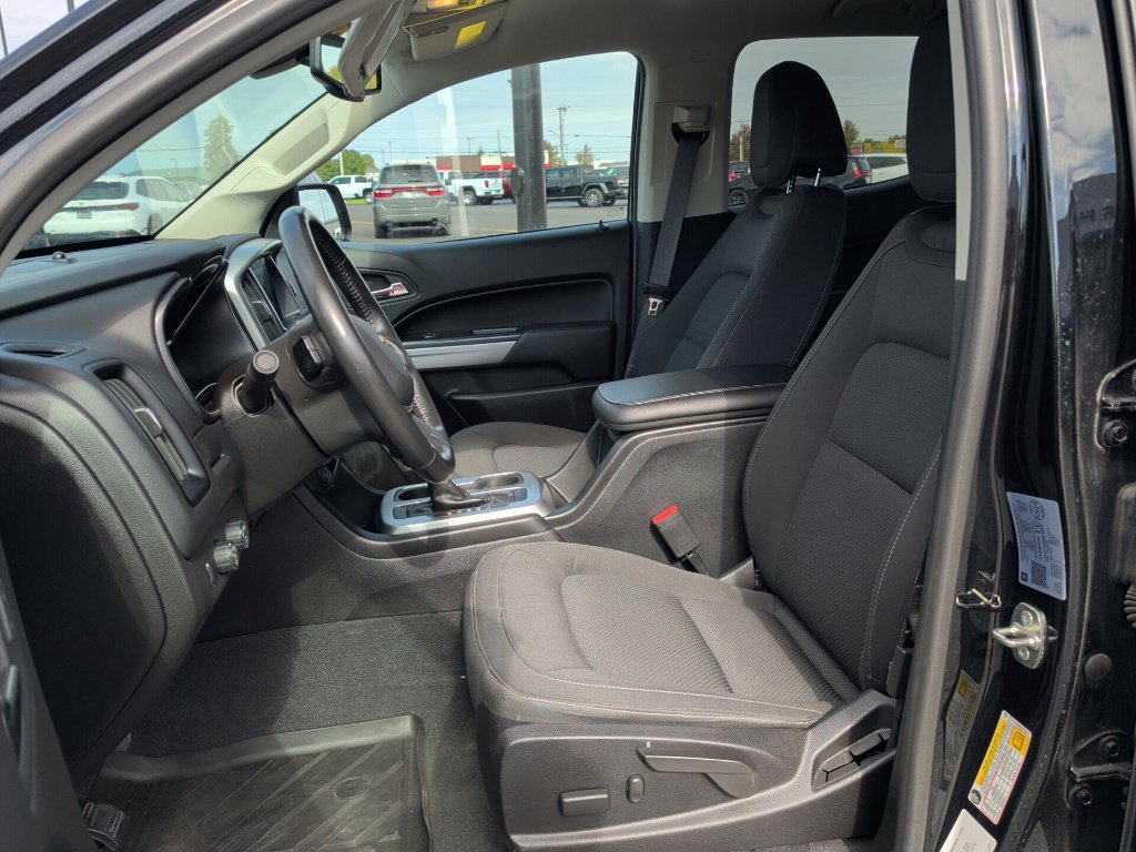 Used 2021 Chevrolet Colorado LT w/ Redline Special Edition AWD/4WD image 10