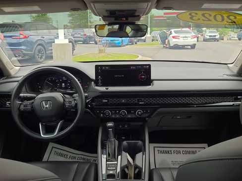 Certified 2023 Honda Accord Touring image 20