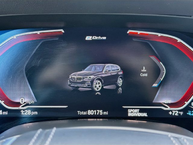Used 2023 BMW X5 xDrive45e w/ Executive Package AWD/4WD image 13