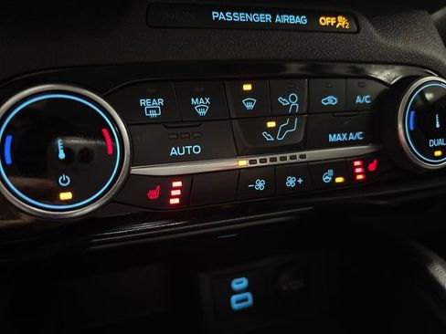 Used 2022 Ford Escape SEL w/ Technology Package image 47