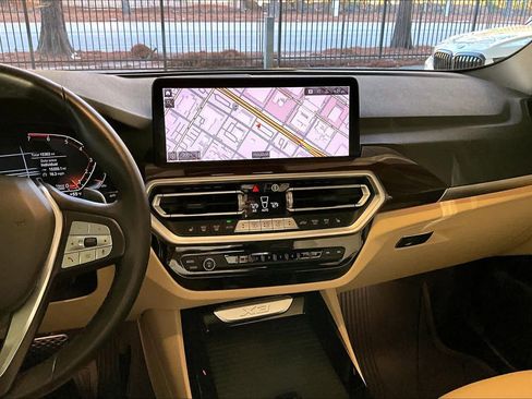 Used 2022 BMW X3 sDrive30i w/ Premium Package image 6