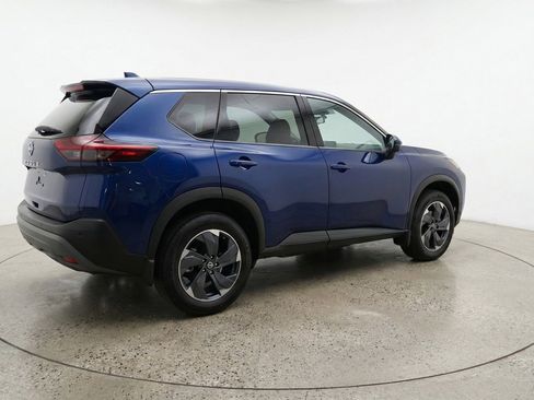 Used 2025 Nissan Rogue SV FWD image 9