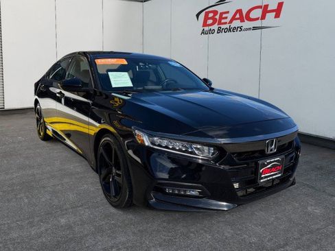 Used 2019 Honda Accord Sport image 3