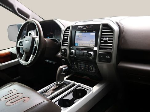 Used 2017 Ford F150 King Ranch w/ Equipment Group 601A Luxury AWD/4WD image 21