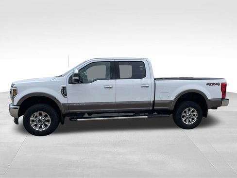 Used 2019 Ford F250 Lariat w/ Lariat Ultimate Package AWD/4WD image 28