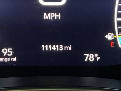 Used 2020 Chrysler Pacifica Limited FWD image 39