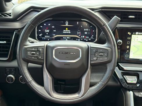 Used 2024 GMC Sierra 3500 Denali Ultimate AWD/4WD image 23