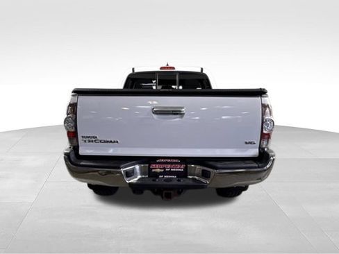 Used 2015 Toyota Tacoma 4x4 Double Cab w/ TRD Off-Road Package image 8