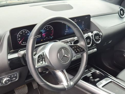 Used 2025 Mercedes-Benz GLA 250 image 15