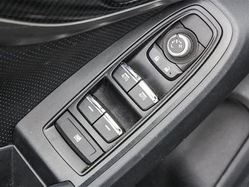 Used 2019 Subaru Crosstrek 2.0i Limited w/ Moonroof Package w/Navigation image 28