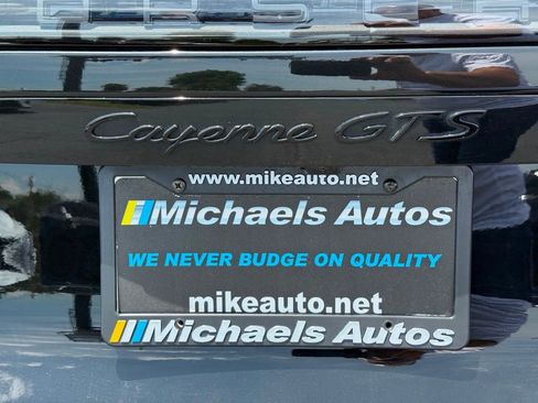Used 2023 Porsche Cayenne GTS AWD/4WD image 12